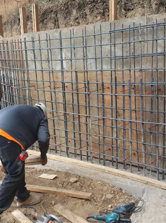 retaining wall repair